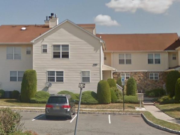 225 Bexley Ln