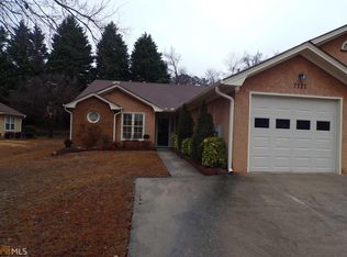 7171 Woodridge Ln, Union City, GA 30291