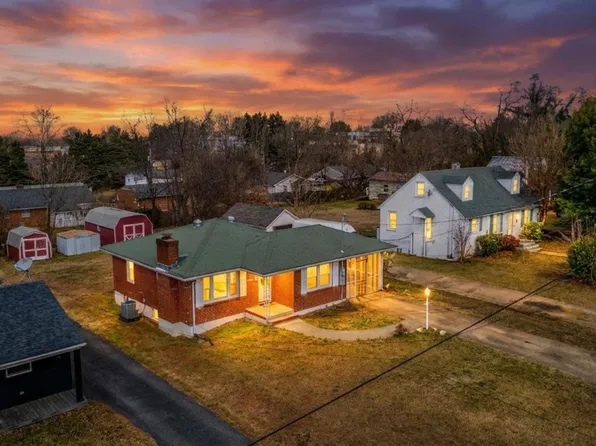 5629 White Oak Dr, Lynchburg, VA 24502