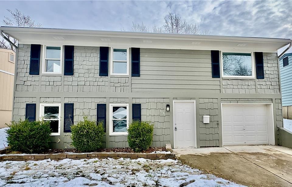 1st image of 5137 N Palmer Ave