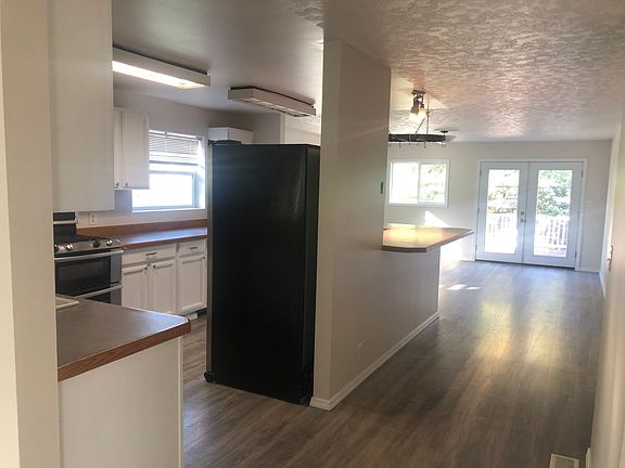 4th image of 6906 Cody St