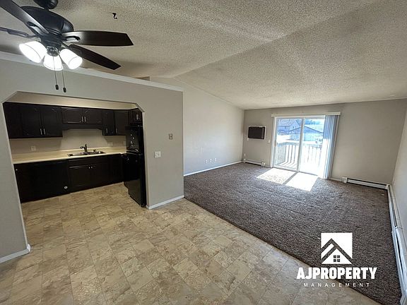 3rd image of 601 N Teton Dr APT 6