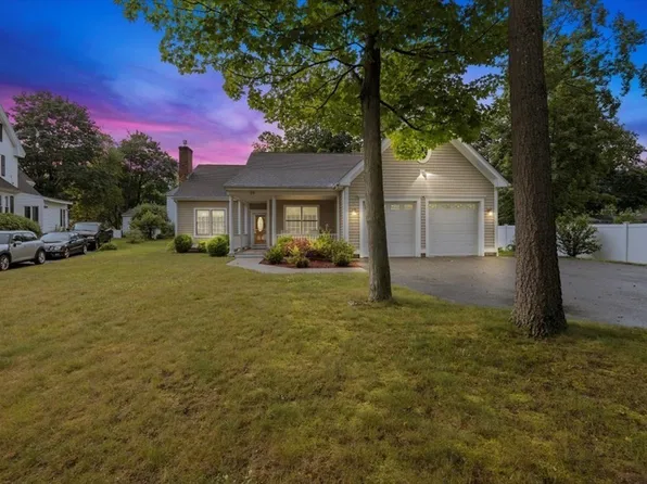 25 Lake St, Wilmington, MA 01887