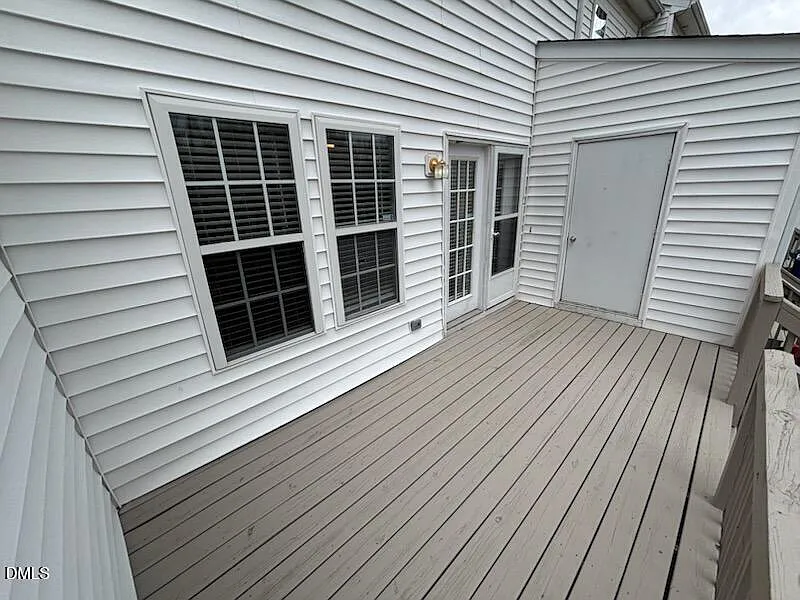 3 bed, 2.5 bath, 1286 sqft, $1,650 — Photo 3