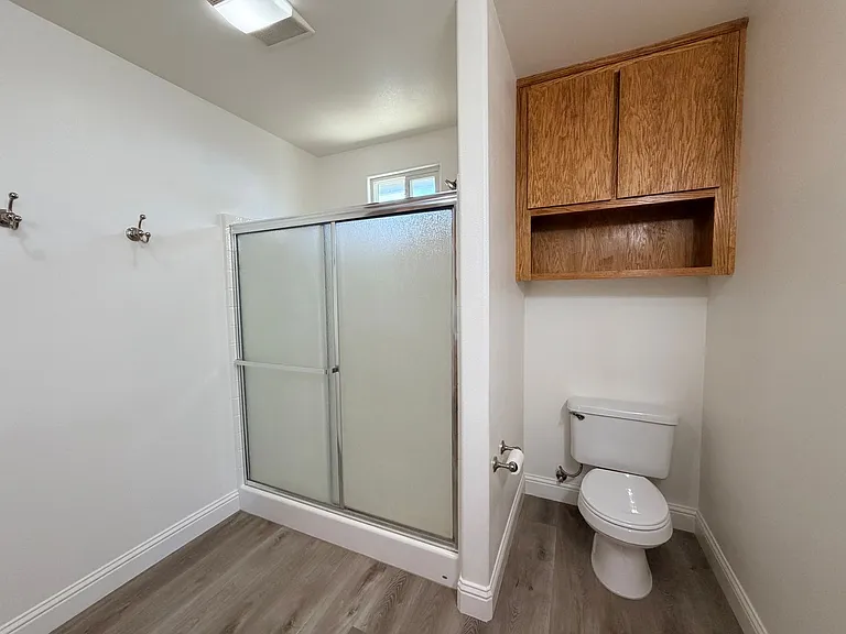 844 1/2 F St — Photo 22