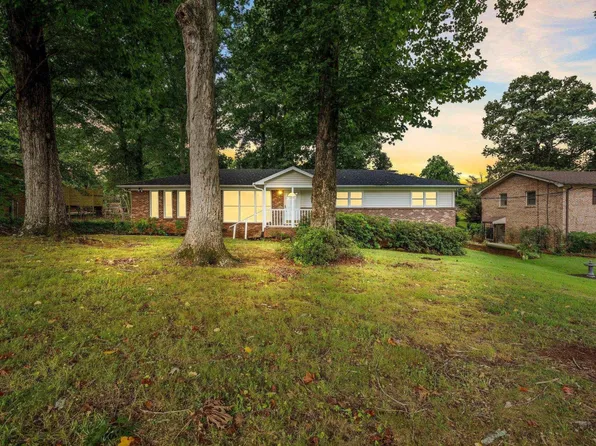 5 Tazewell Dr, Greenville, SC 29617