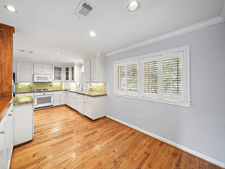 3115 Glen Haven Blvd — Photo 4