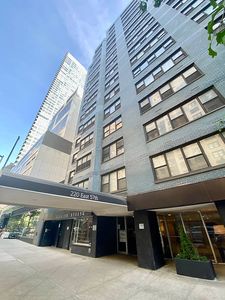 220 E 57th St APT 16C, Manhattan, NY, 10022