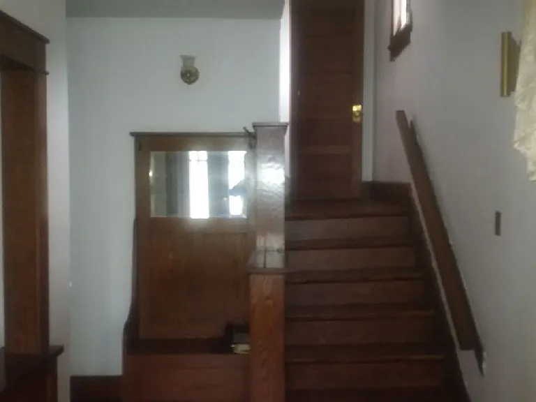 324 E 2nd St — Photo 12