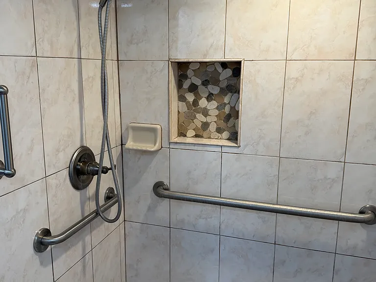 4741 Bloomfield Dr — Photo 23