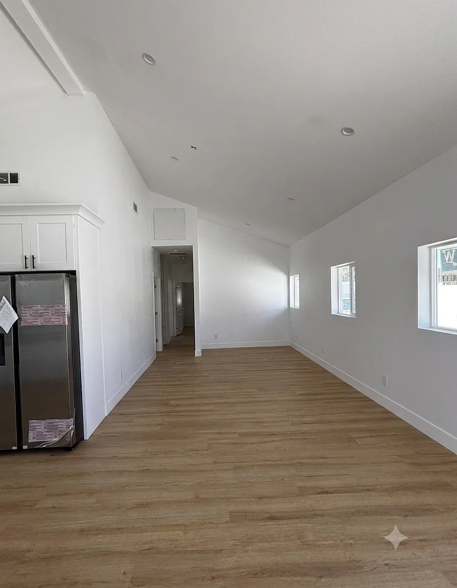 3 bed, 1300 sqft, $3,700 — Photo 2
