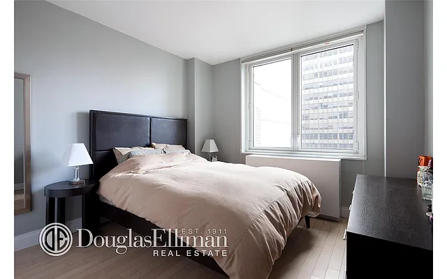 Rented by Douglas Elliman | media 4