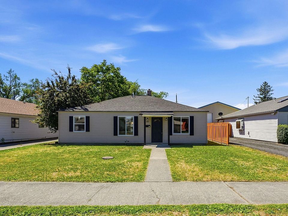 1st image of 3014 E Ermina Ave