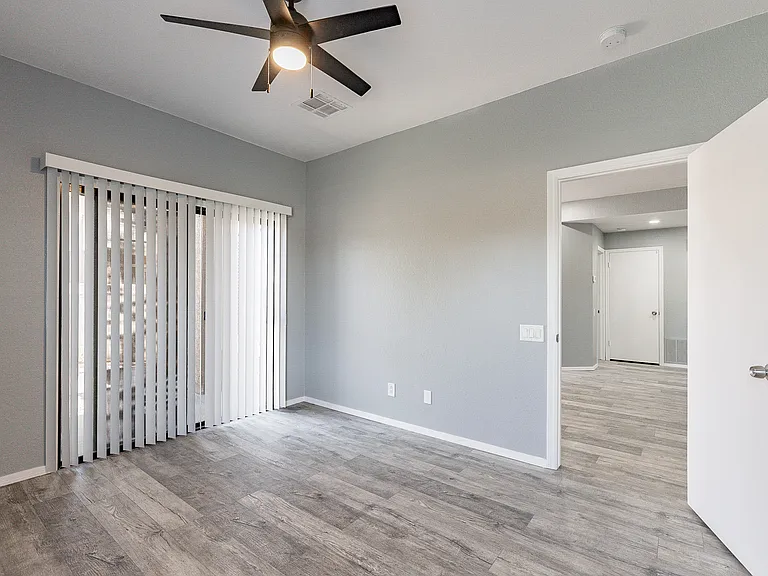 2035 S Elm St #109 — Photo 22