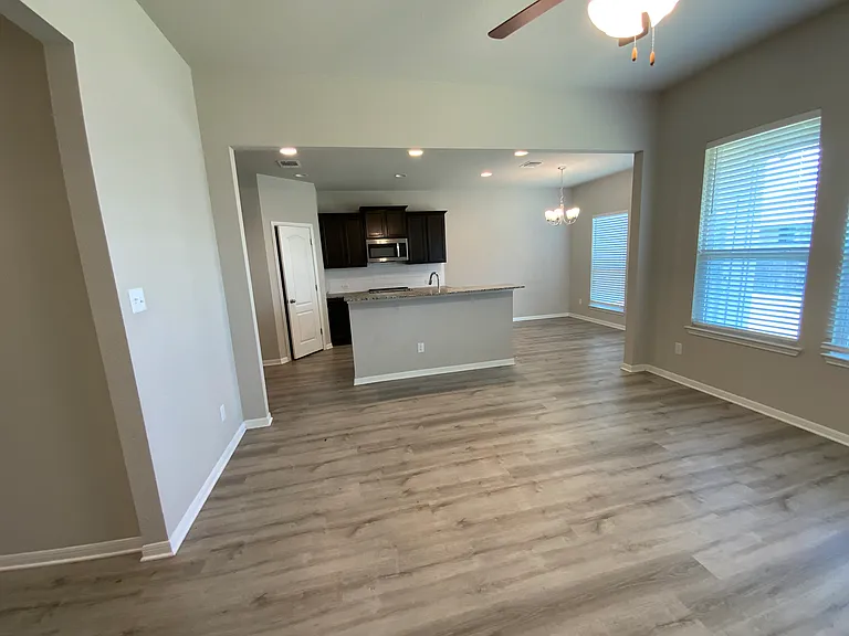 1236 Grand Oak Trl — Photo 2