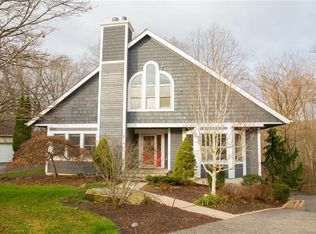 40 Nottingham Way, Mahopac, NY 10541