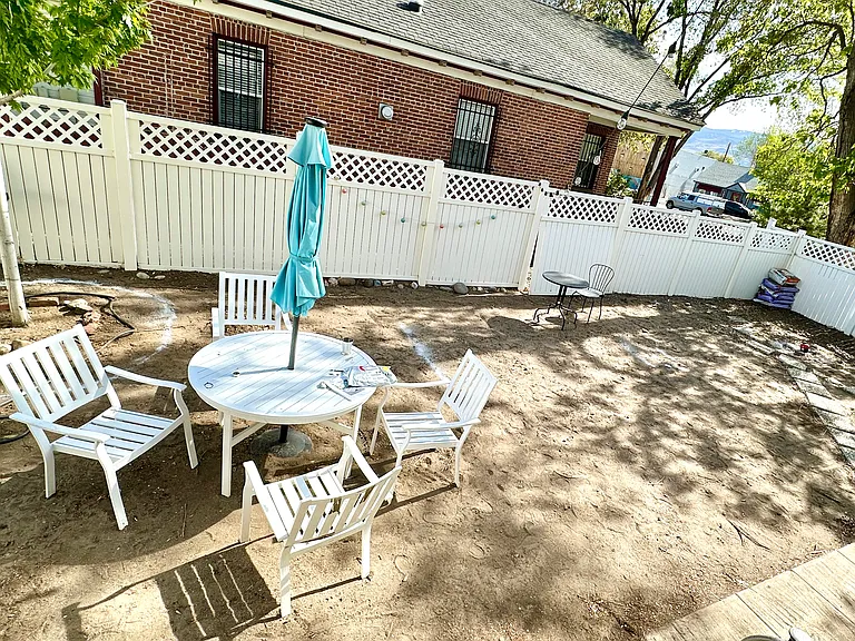 512 Holcomb Ave — Photo 21