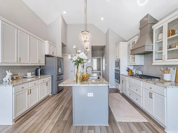 2214 Rook Dr, Dallas, TX 75211