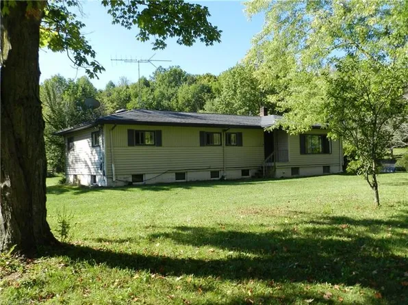 16731 Farmington Rd, West Farmington, OH 44491