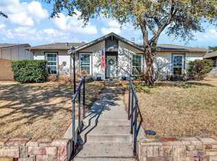 2211 Yewpon Dr, Carrollton, TX 75007