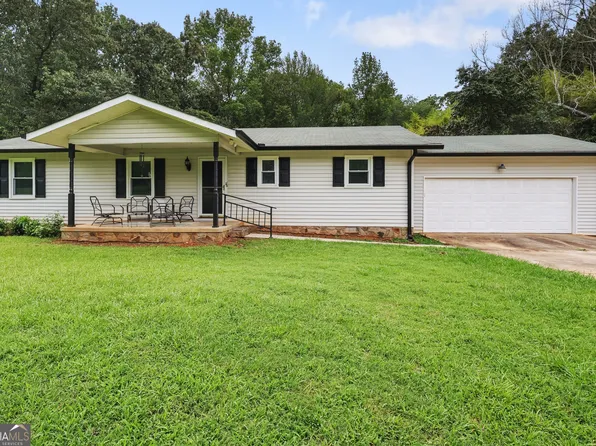 110 Drennan Dr, Fayetteville, GA 30215