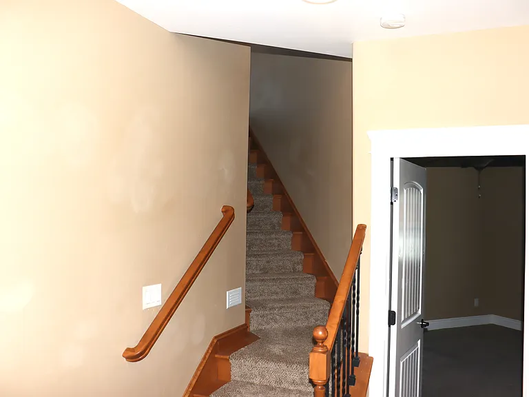 580 E Fallingbranch Dr — Photo 33
