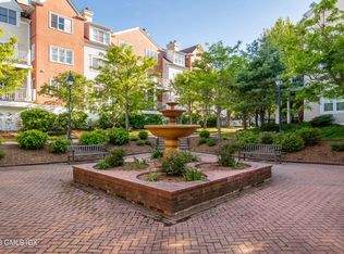 51 Forest Ave APT 15, Greenwich, CT 06870