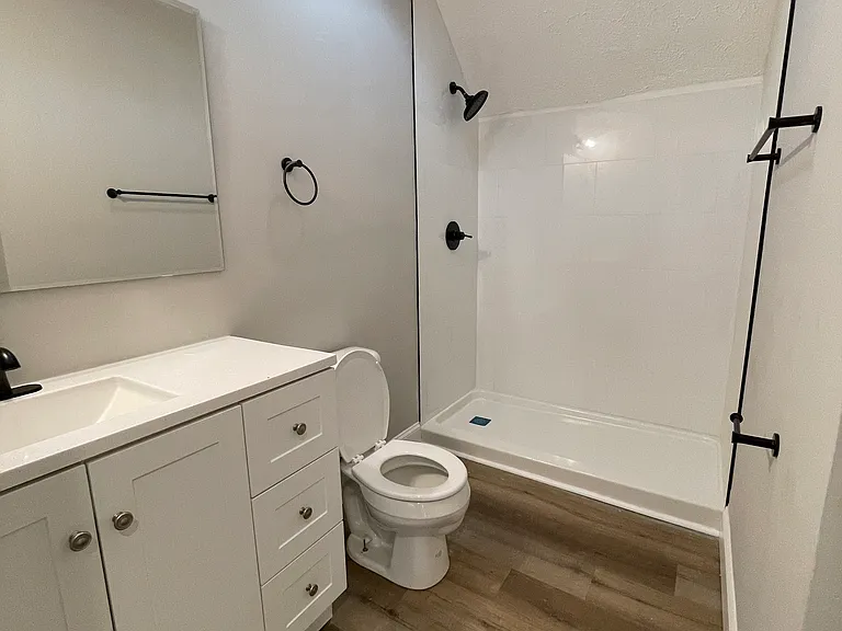 928 Fairbanks Ave — Photo 15