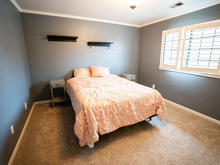 1550 Chabot Ct — Photo 32