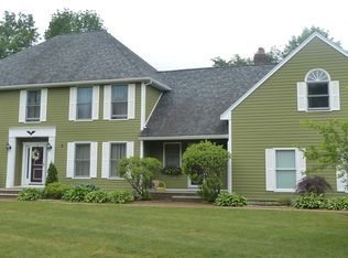 6 Bedros St, Windham, NH 03087