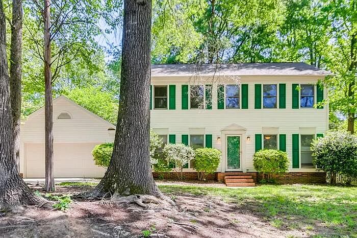 1st image of 2328 Heathershire Ln