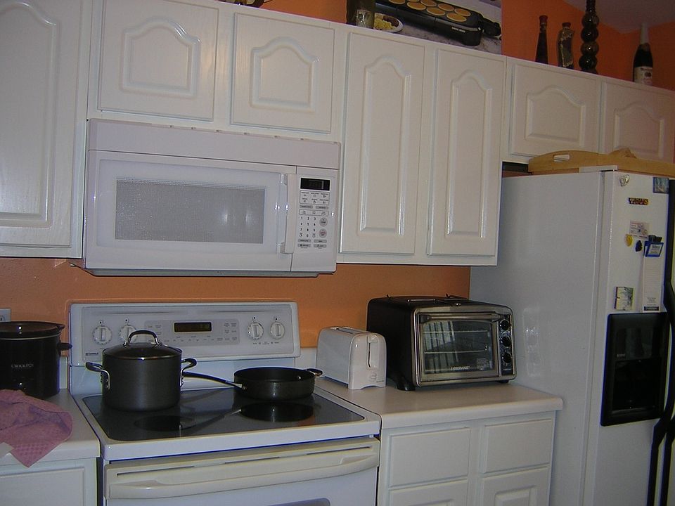 Glass top range. Unit is all electric.