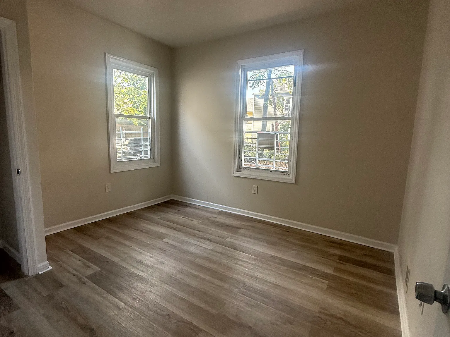 3 bed, $2,100 — Photo 3