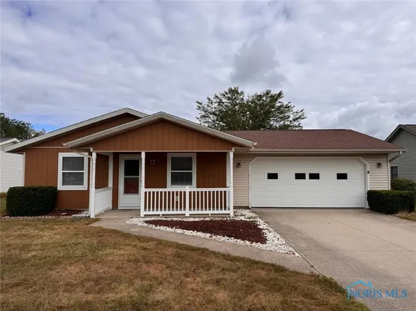 1621 Colonial Ln, Bryan, OH 43506