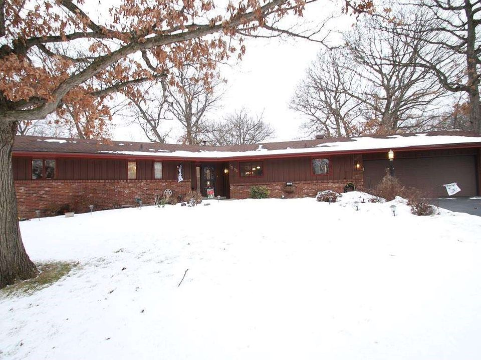 1st image of 5555 Shagbark Cir