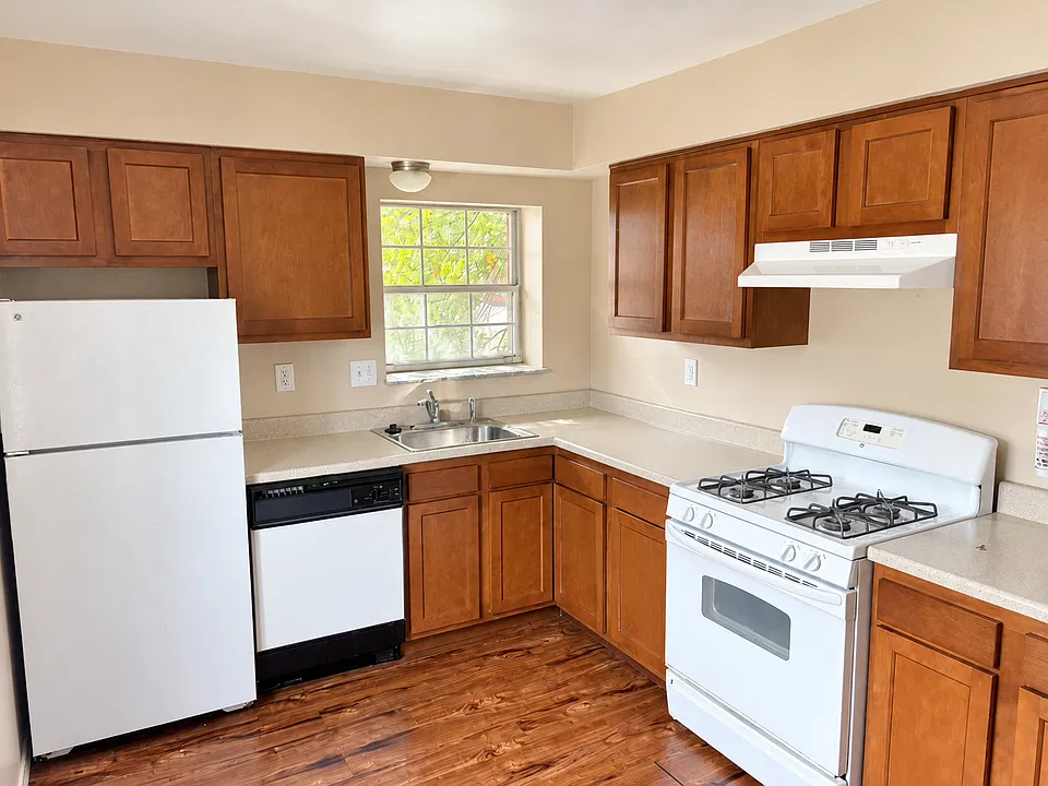 908 Erdner Ave #5