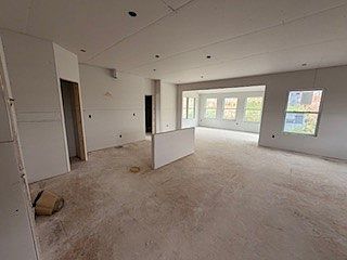 5th image of 426 Millstone Ln