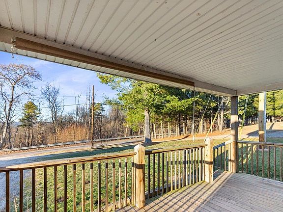 5th image of 4335 Centerville Cir
