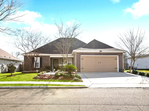 18 Montrose Ct, Hattiesburg, MS 39402