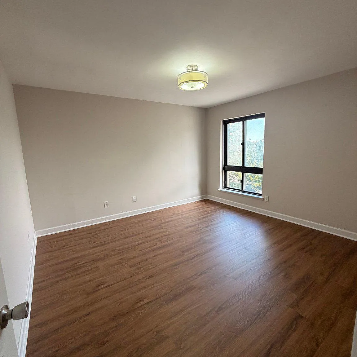 2 bed, 2.0 bath, 1053 sqft, $2,450 — Photo 3
