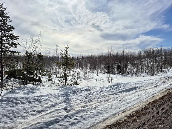 3rd image of N 18th Rd