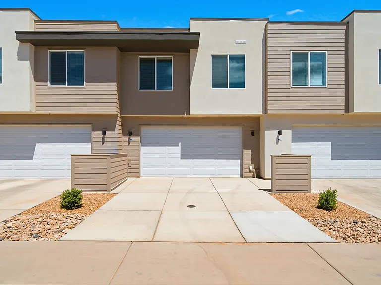 895 W Boxthorn Dr — Photo 37