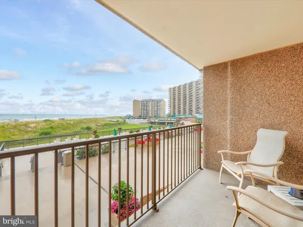 203 Dover House Rd #203S, Bethany Beach, DE 19930