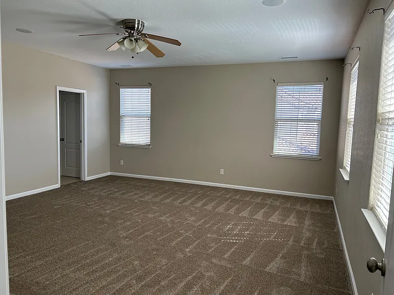 435 Stradella Ct — Photo 7