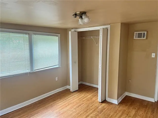 2739 Bay St #B — Photo 10