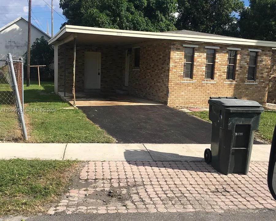 212 NW 6th Ave