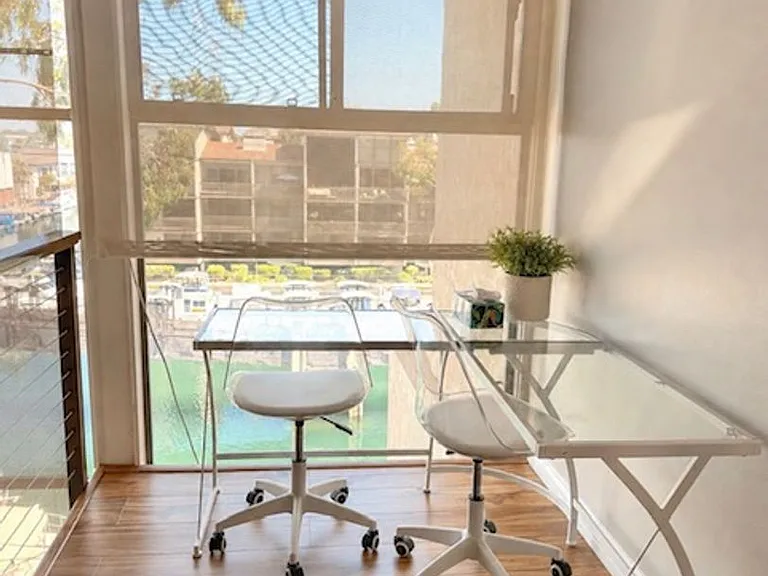 7334 Marina Pacifica Dr N — Photo 13