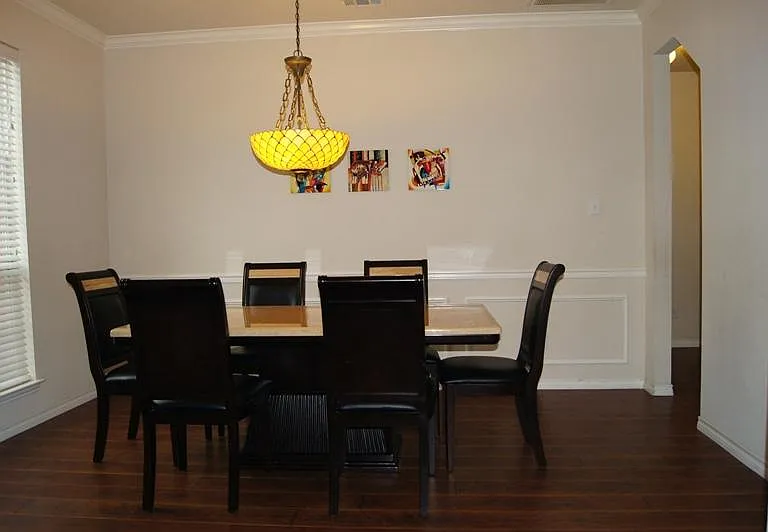 332 Kansas Trl — Photo 1