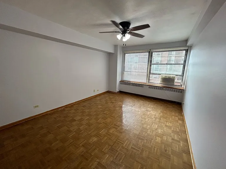 4180 Marine Terrace Apartments — Photo 207