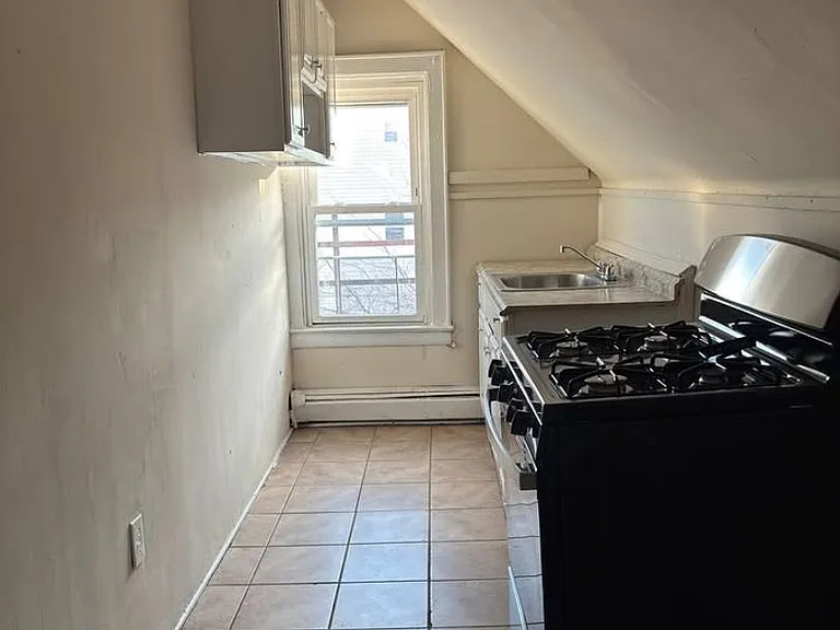 356 Hamilton Ave — Photo 5